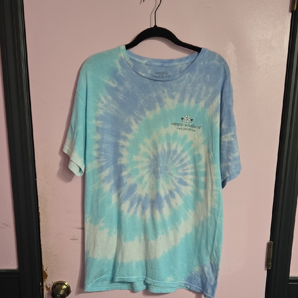 Simply Southern Blue and White Spiral Tee